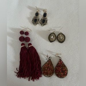 Bundle of earrings